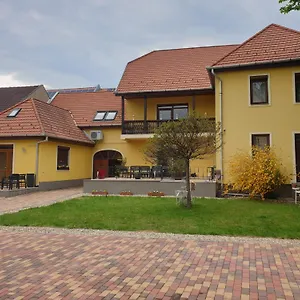 Diofa Vendeghaz Apartament