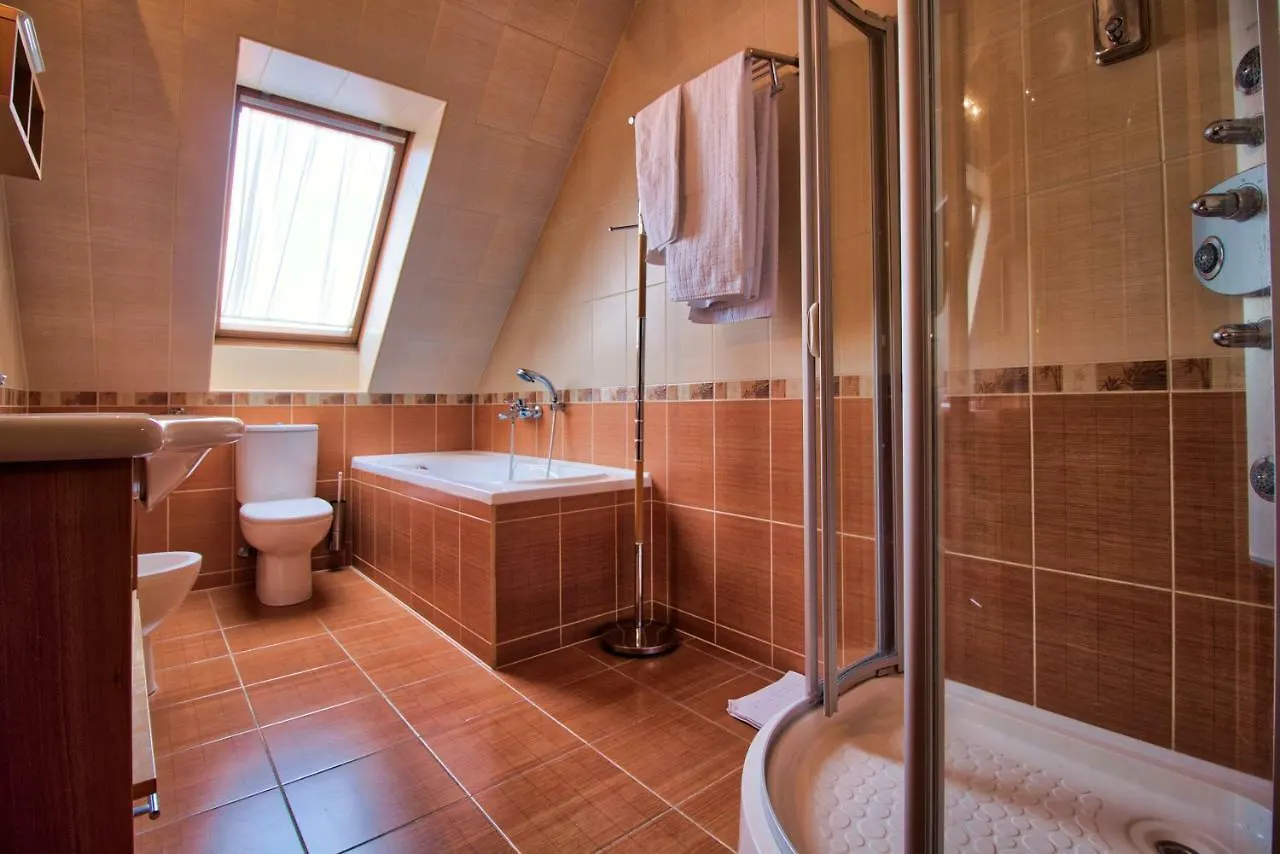 Palazzo Wellness Villa Eger